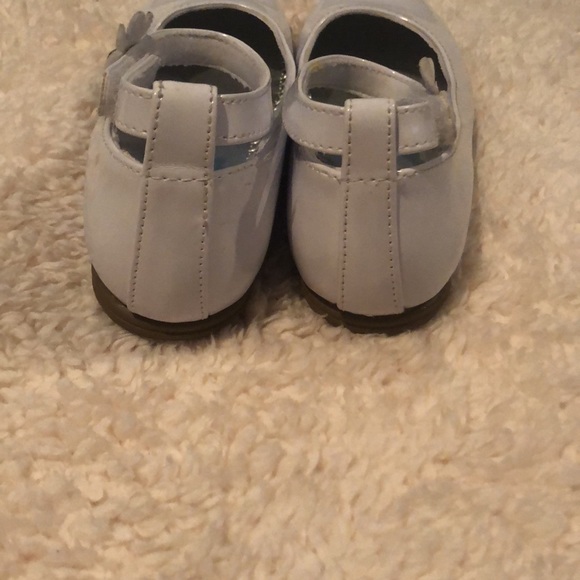 dress shoes, shiny white, floral ankle strap - Picture 3 of 4